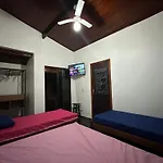 Lindo tríplex centro com piscina churrasqueira em condomínio 90m2