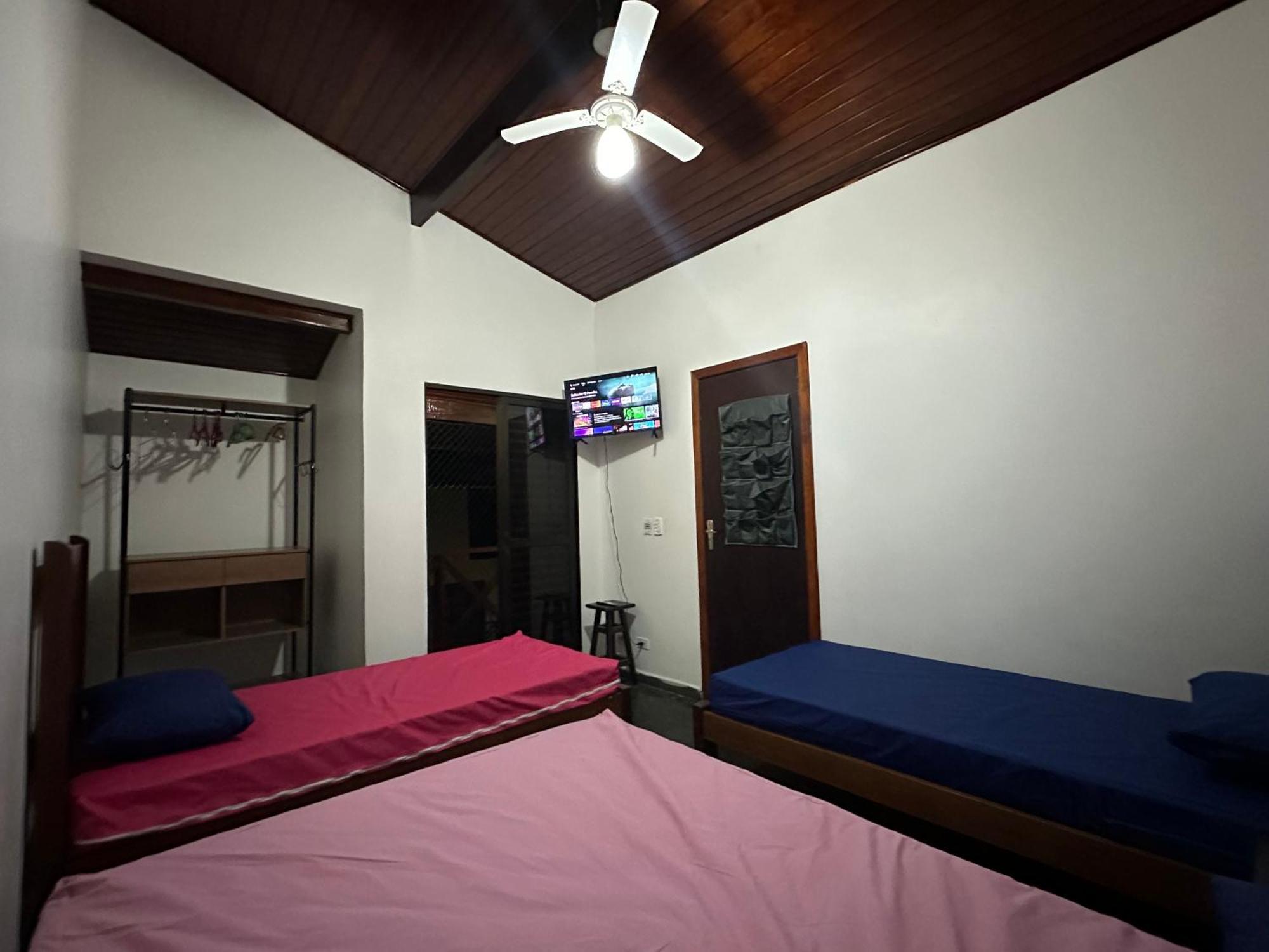 Apartamento Triplex Piscina Churrasqueira Lava E Seca Wi-fi E 2 Tvs Em Com 90m2 No Centro De Ubatuba