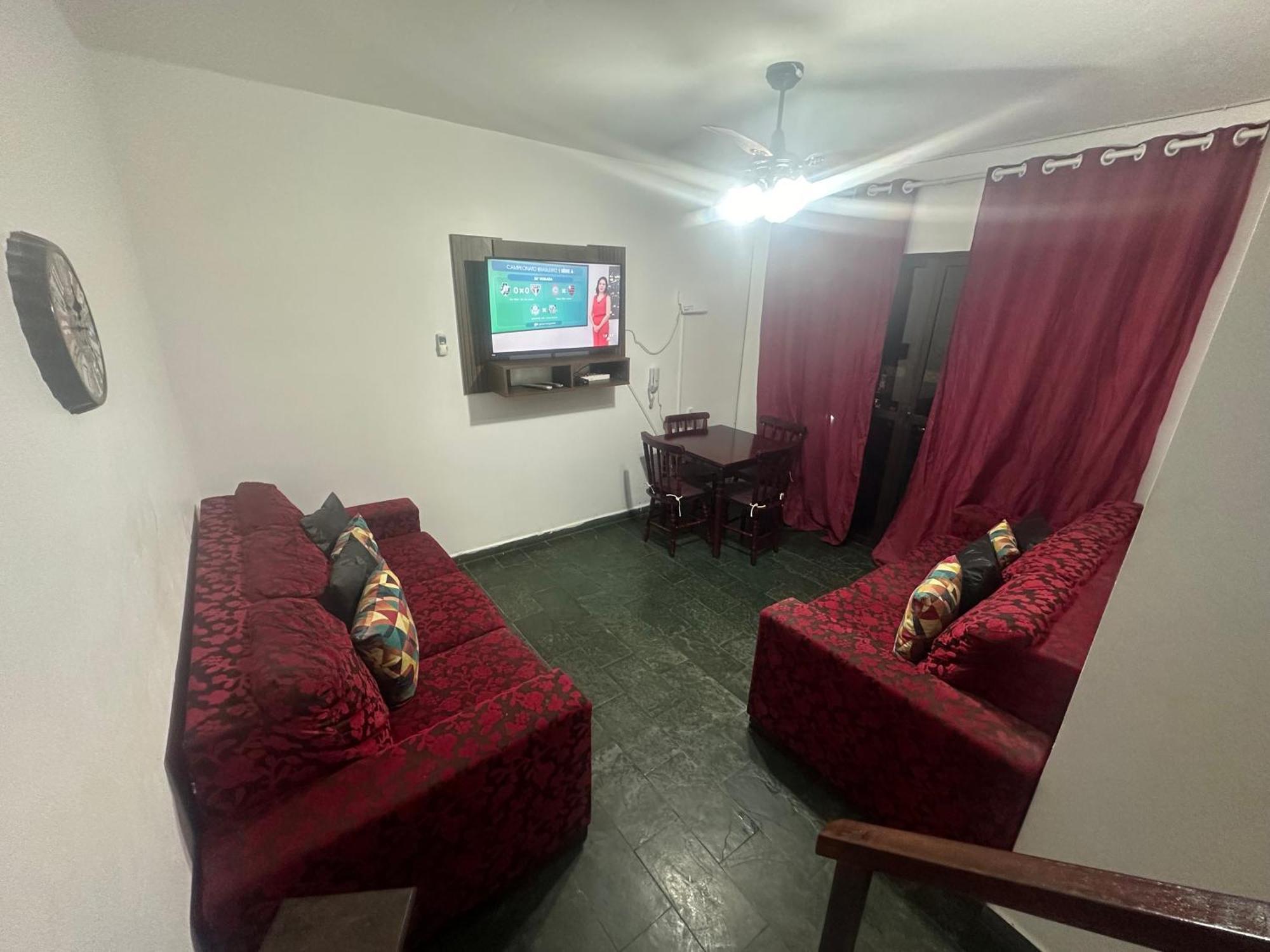 Triplex Piscina Churrasqueira Lava E Seca Wi-fi E 2 Tvs Em Com 90m2 No Centro De