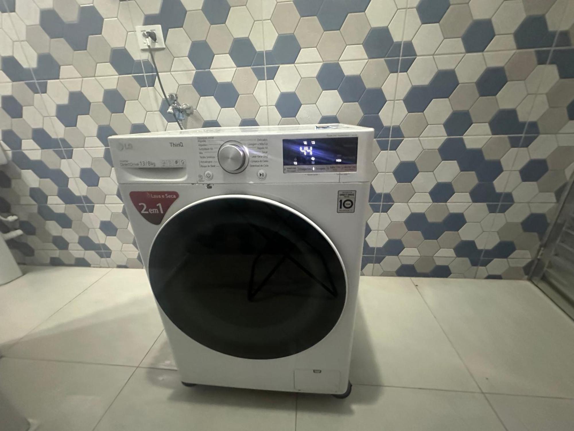 Triplex Piscina Churrasqueira Lava E Seca Wi-fi E 2 Tvs Em Com 90m2 No Centro De * Ubatuba