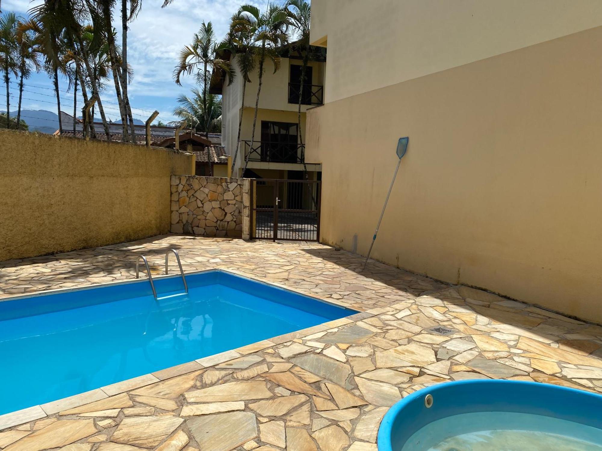 Triplex Piscina Churrasqueira Lava E Seca Wi-fi E 2 Tvs Em Com 90m2 No Centro De *